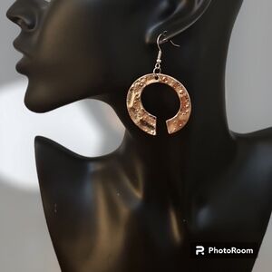 3/$30 IT GIRL Rustic Silvertone Broken Circle Mod Dangle Hook Earrings